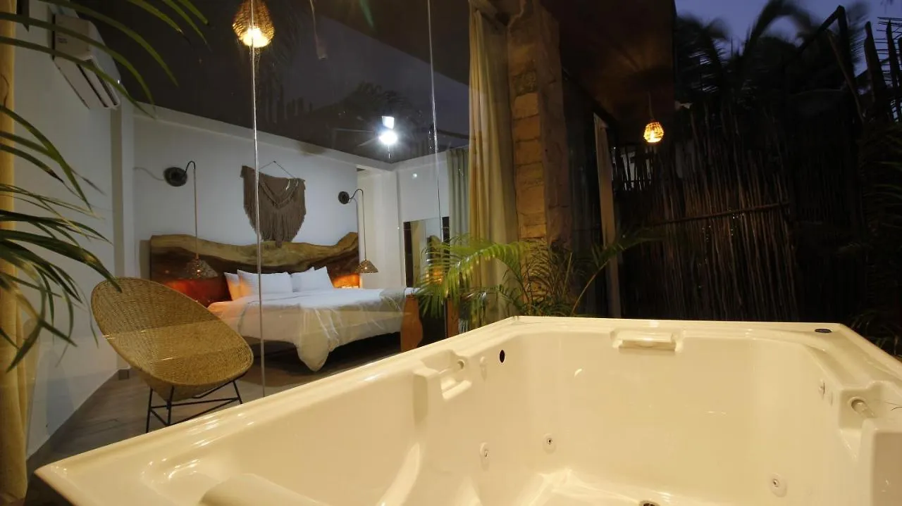ホテル Akkuun Tulum - Adults Only 4*,  メキシコ